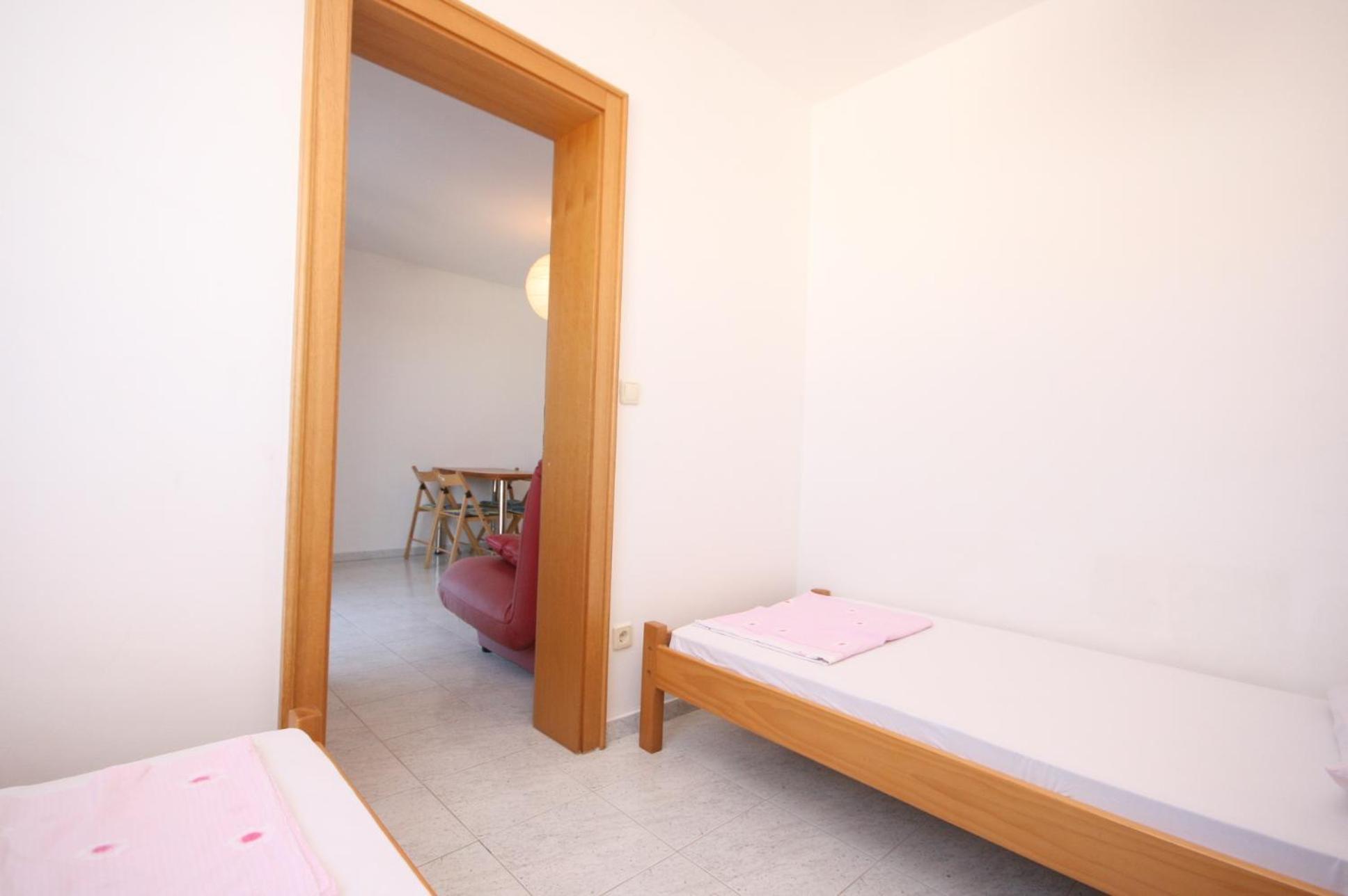 Apartments With A Parking Space Mandre, Pag - 6405 โคลัน ห้อง รูปภาพ
