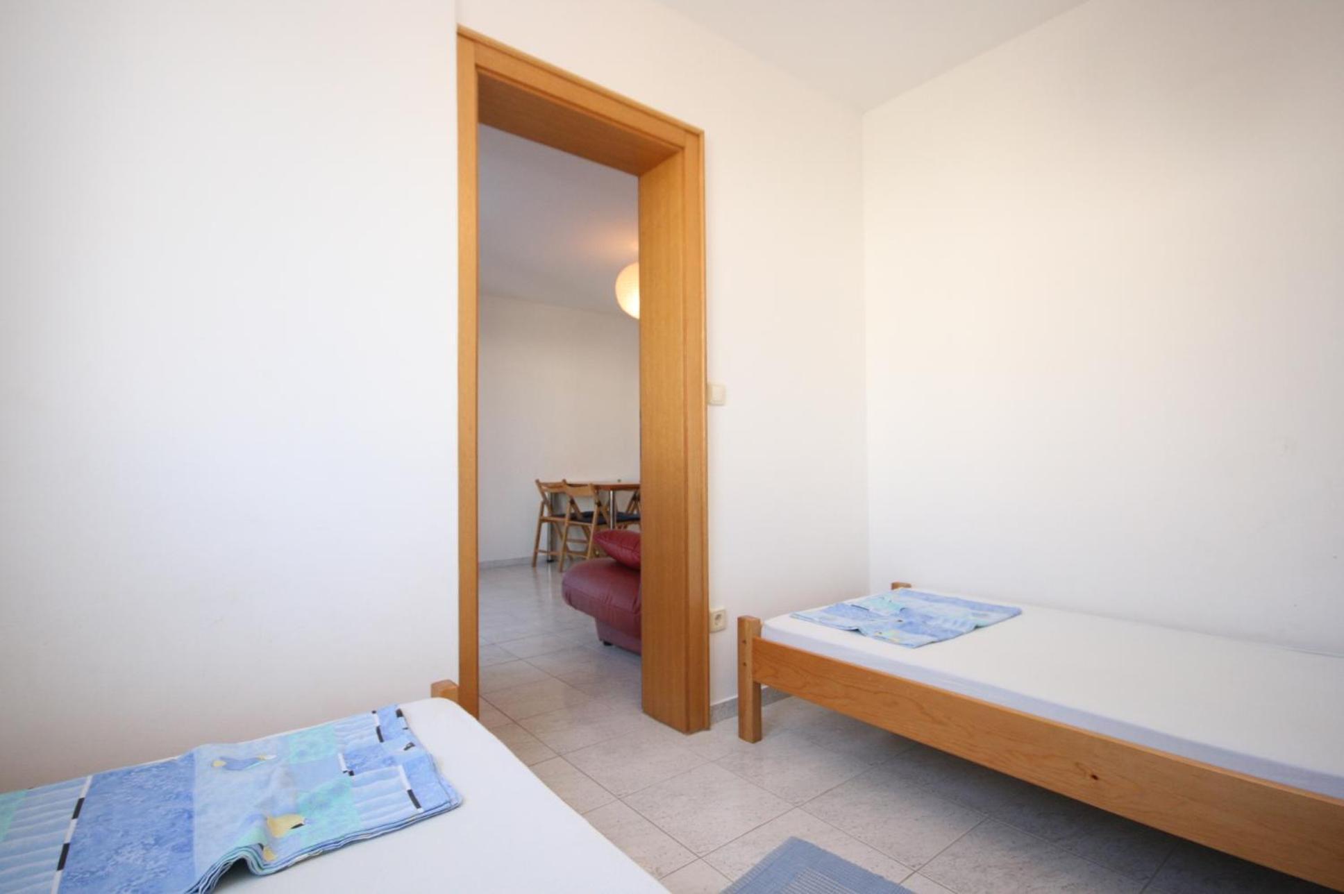 Apartments With A Parking Space Mandre, Pag - 6405 โคลัน ห้อง รูปภาพ